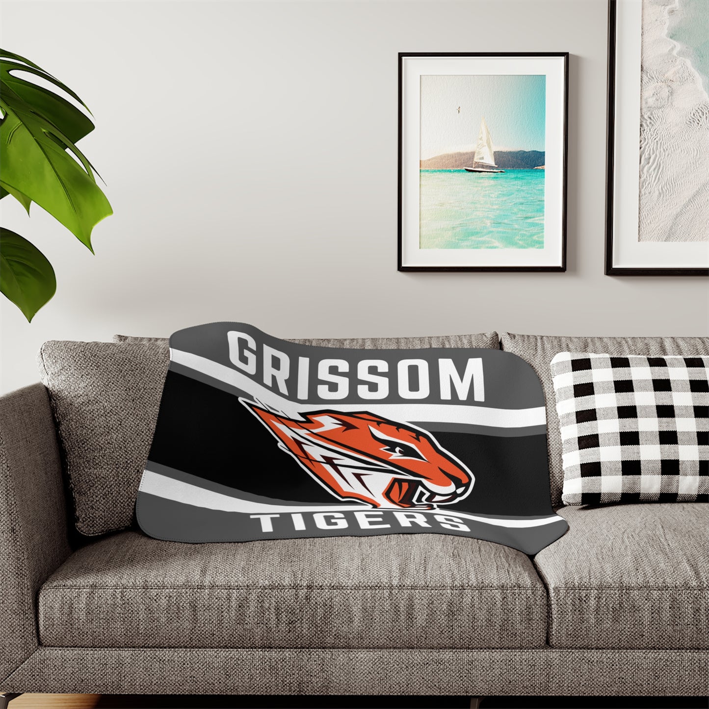 Grissom Tiger's Logo Gray Sherpa Blanket
